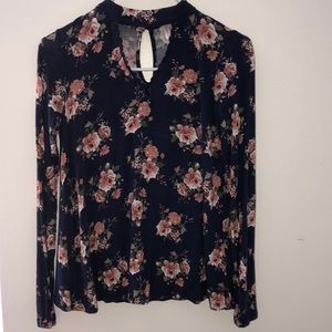 printed long sleeves shirt